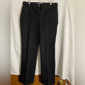 Gloria Vanderbilt black denim jeans. Size 12 SHORT. Excellent condition.